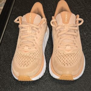 Hoka One One Clifton 7 sneakers for Women - Color Cantaloupe/Peach Running Shoes